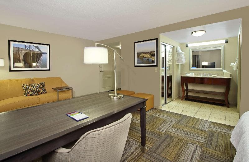 Hampton Inn & Suites Florence-Downtown 2