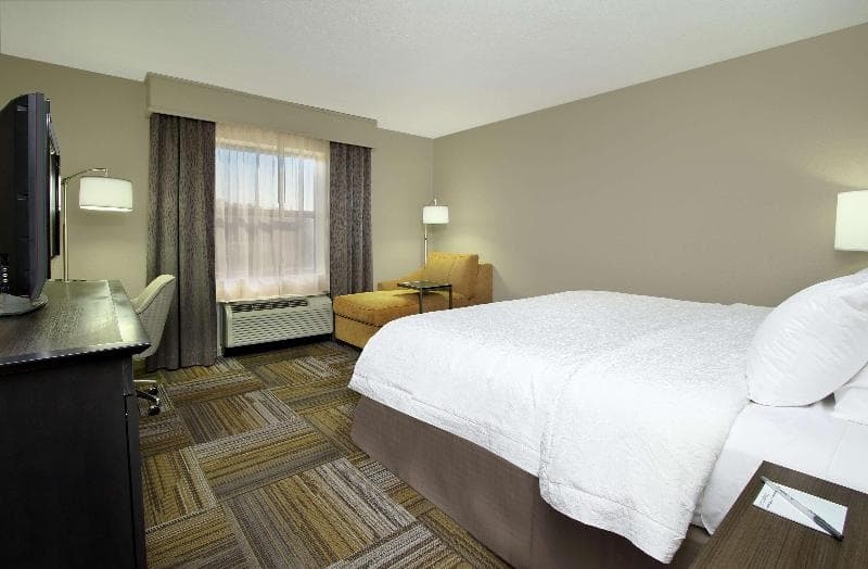 Hampton Inn & Suites Florence-Downtown 5