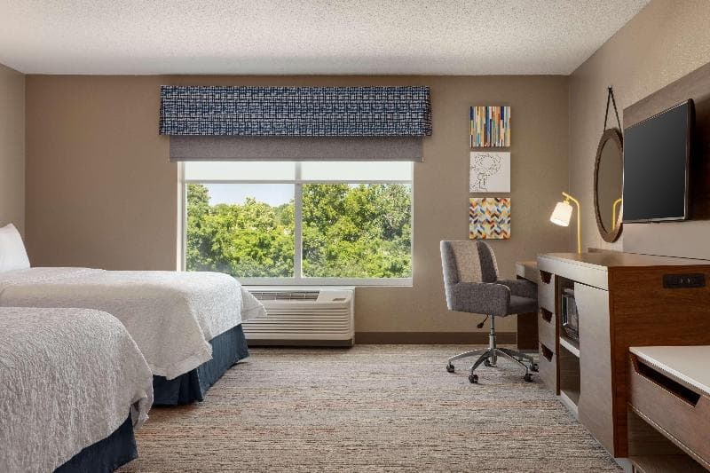 Hampton Inn St. Louis-Columbia 5