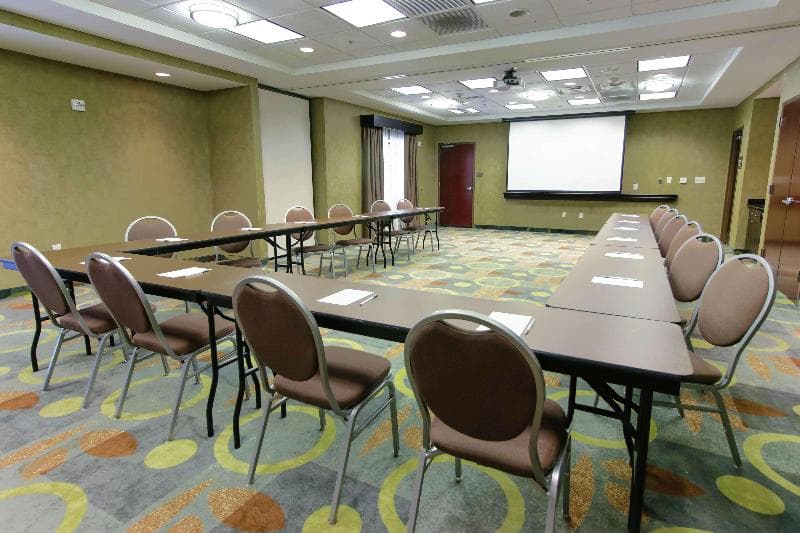 Hampton Inn & Suites Flowery Branch Lake Lanier 4