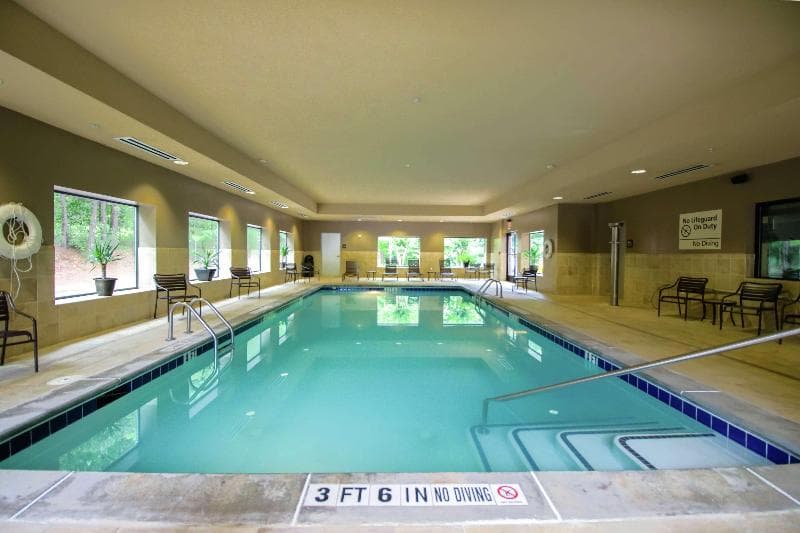 Hampton Inn & Suites Flowery Branch Lake Lanier 3