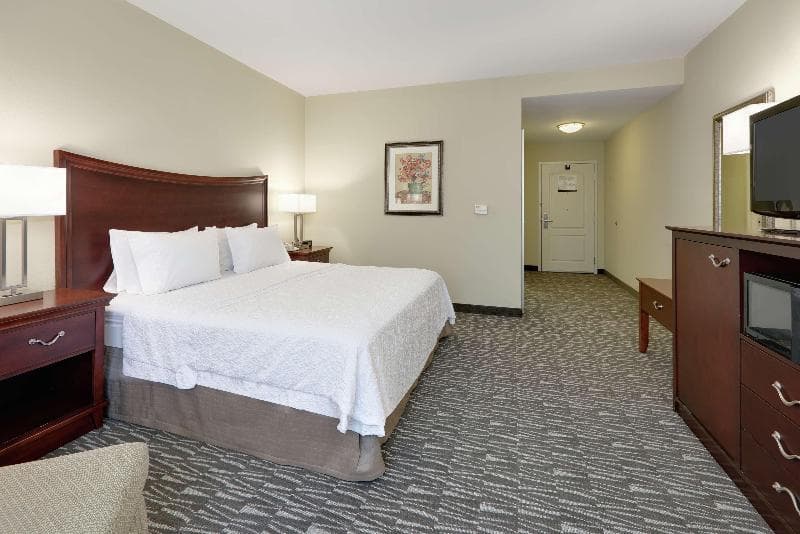 Hampton Inn & Suites Southern Pines-Pinehurst 4