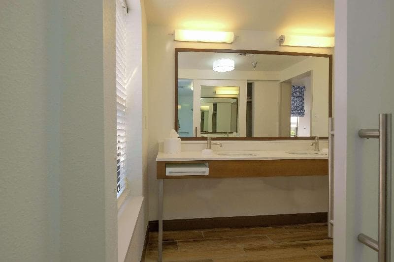 Hampton Inn Edenton 5