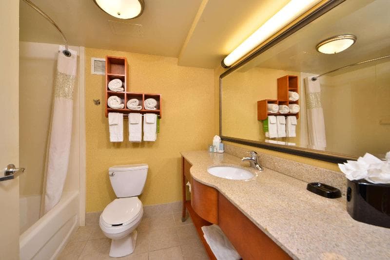 Hampton Inn Salisbury 2