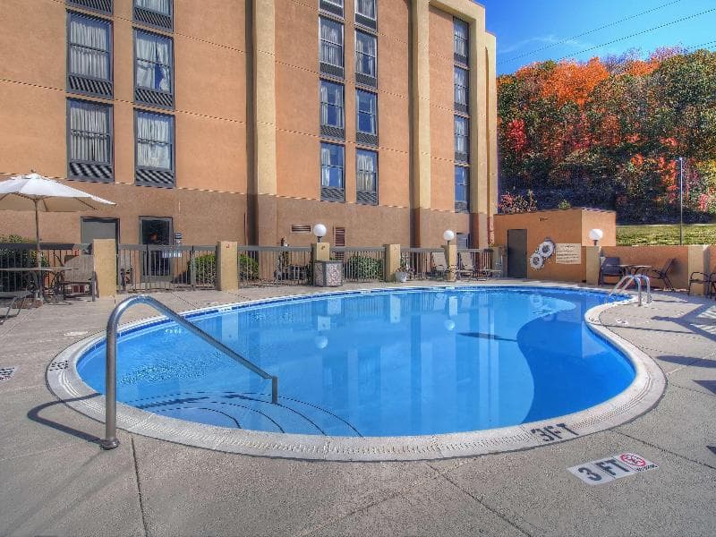 Hampton Inn Bristol 4