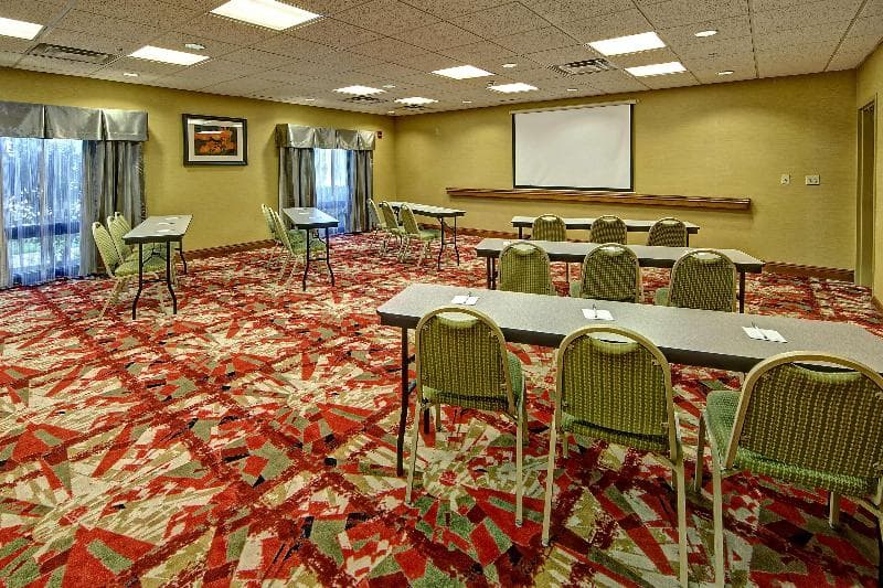 Hampton Inn Quincy 4