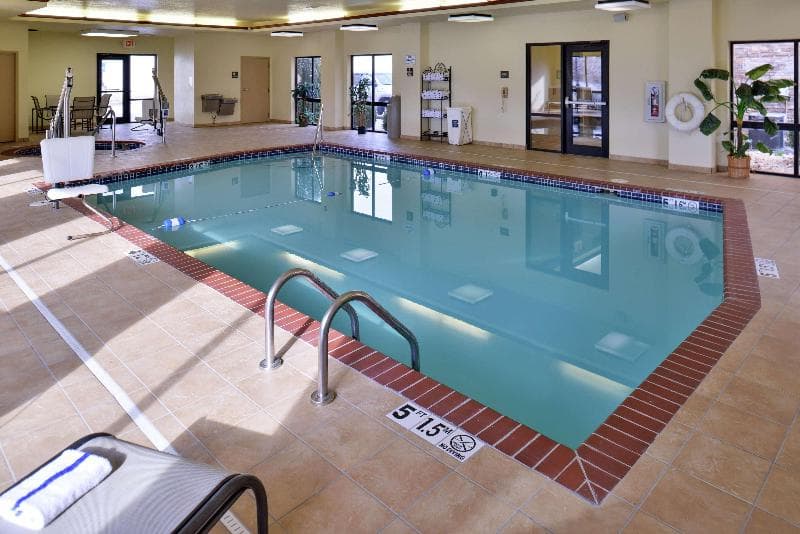 Hampton Inn Harrison 3