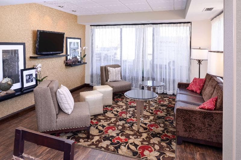 Hampton Inn Gadsden 2