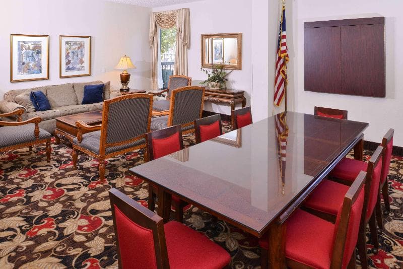 Hampton Inn Gadsden 5
