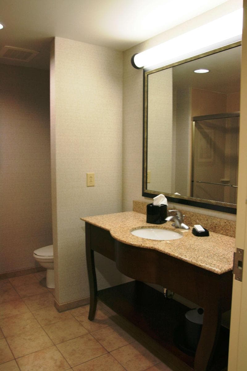 Hampton Inn & Suites West Point 5