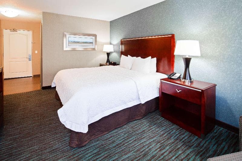Hampton Inn & Suites Agoura Hills 4
