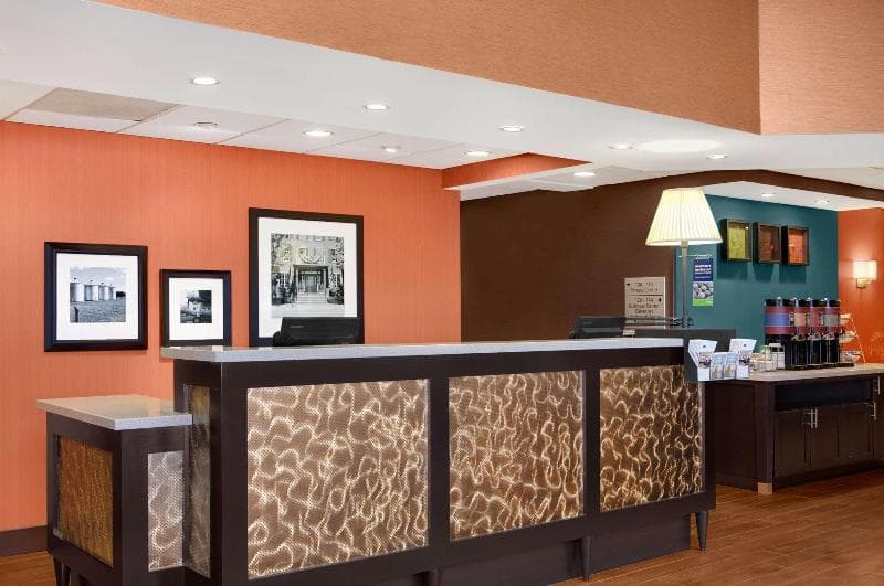 Hampton Inn Chicago-Midway Airport 4