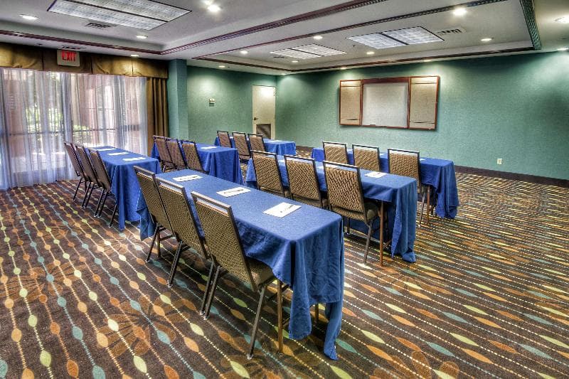 Hampton Inn Goldsboro 4