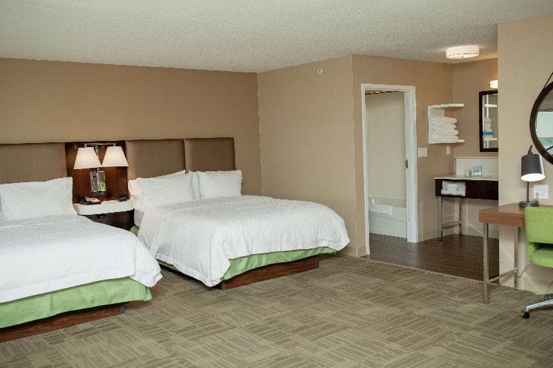 Hampton Inn Commerce Novi 2