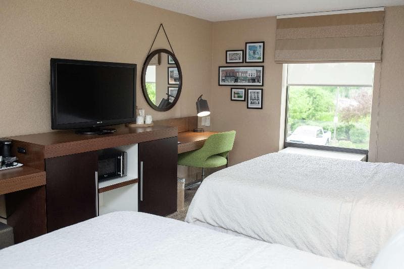Hampton Inn Commerce Novi 5
