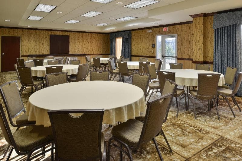 Hampton Inn & Suites Salisbury/Fruitland 5