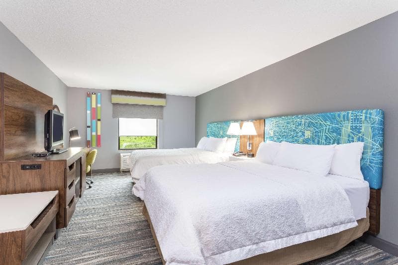 Hampton Inn Auburn 2