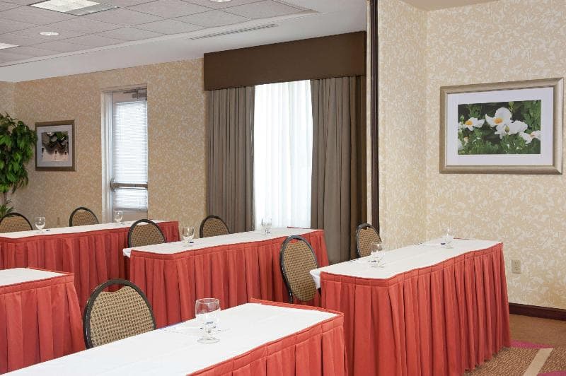 Hilton Garden Inn St. Paul/Oakdale 5