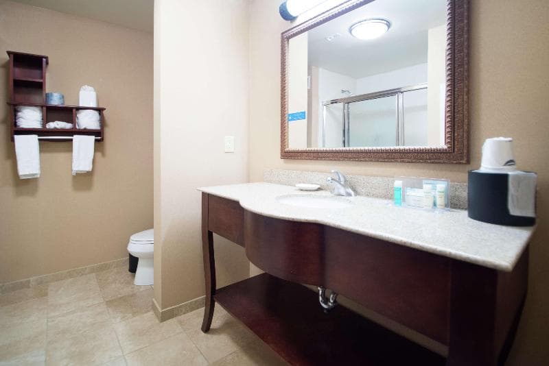 Hampton Inn & Suites Greensburg photo 1