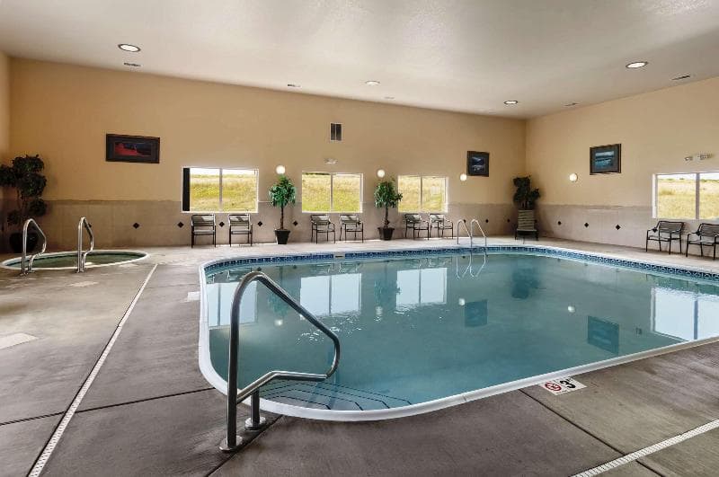 Hampton Inn Gillette 5