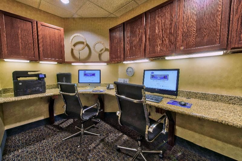 Hampton Inn & Suites Ridgecrest photo 1