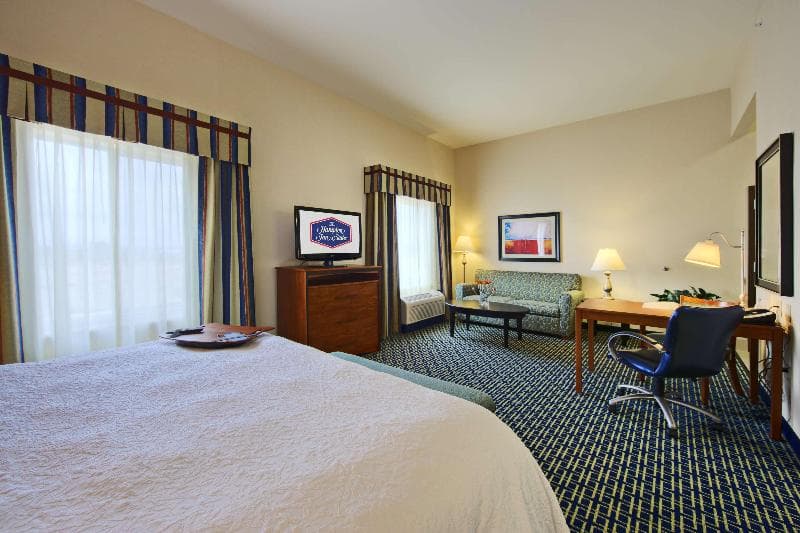 Hampton Inn & Suites Ridgecrest 2