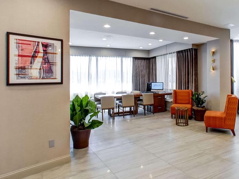 Hilton Chicago/Oak Lawn 2