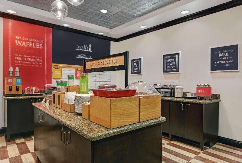 Hampton Inn Farmington 3