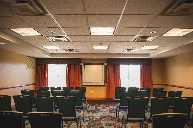 Hampton Inn & Suites Greeley 4