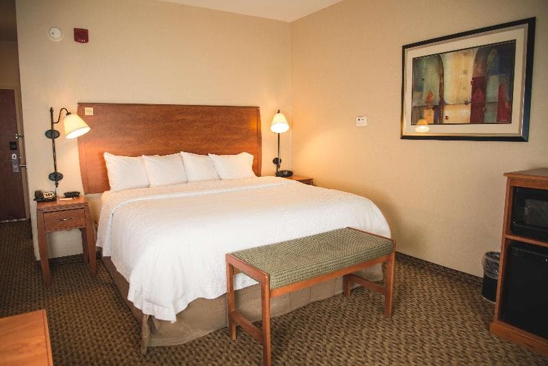 Hampton Inn & Suites Greeley 5