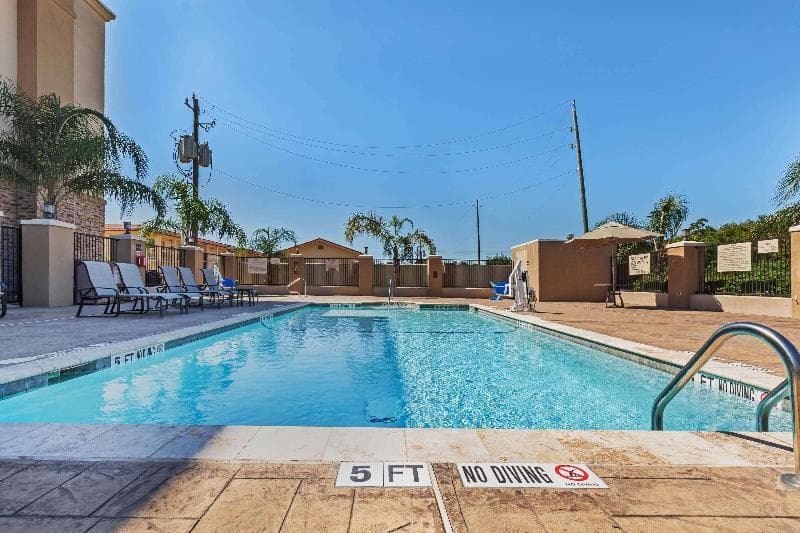 Hampton Inn & Suites Lake Jackson-Clute 5
