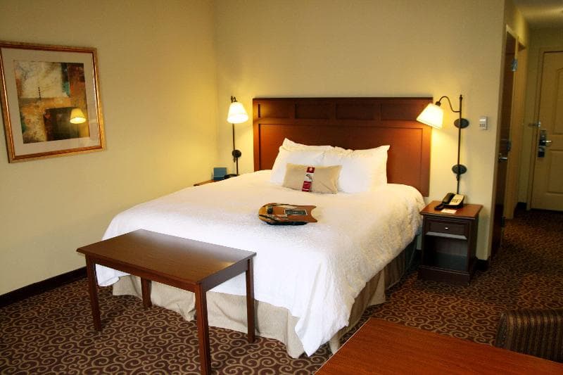 Hampton Inn & Suites Murray 2