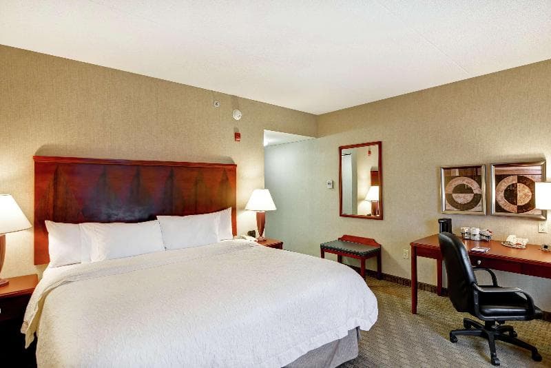 Hampton Inn Lewisburg 2