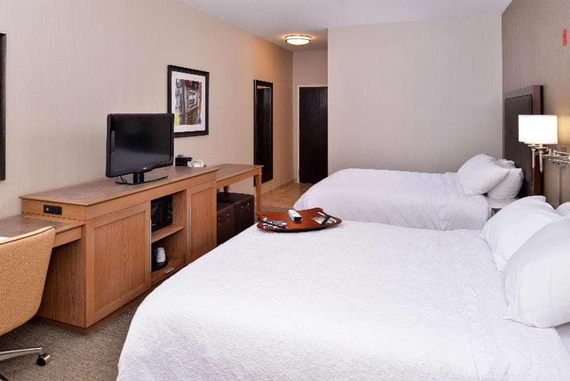 Wingate by Wyndham Steubenville 4