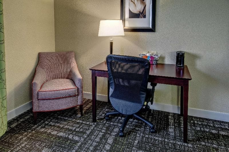 Hampton Inn Crossville 5