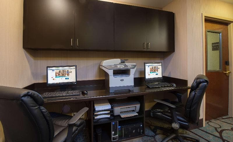 Hampton Inn Cornelia 1