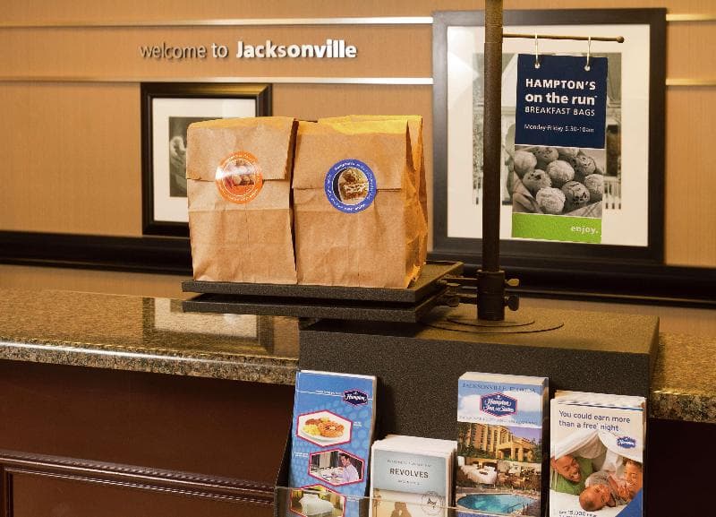 Hampton Inn & Suites Jacksonville-Airport 4