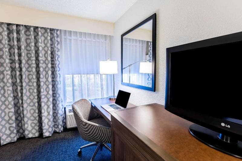 Hampton Inn St. Charles St. Peters 5