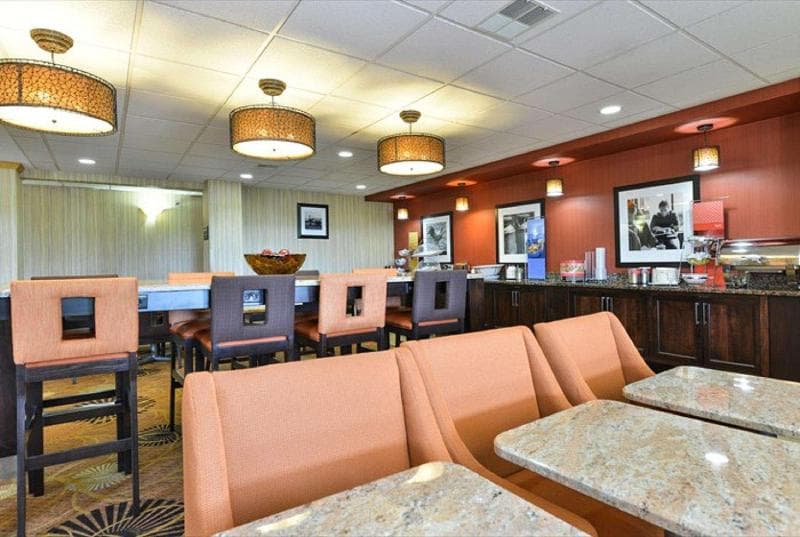 Hampton Inn Sturgis-Lagrange Area 3