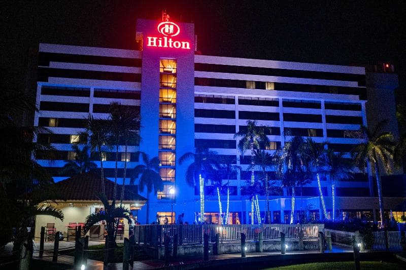 Hilton Palm Beach PBI 3