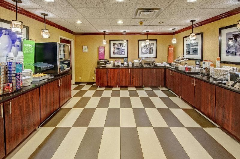 Hampton Inn Corinth 2