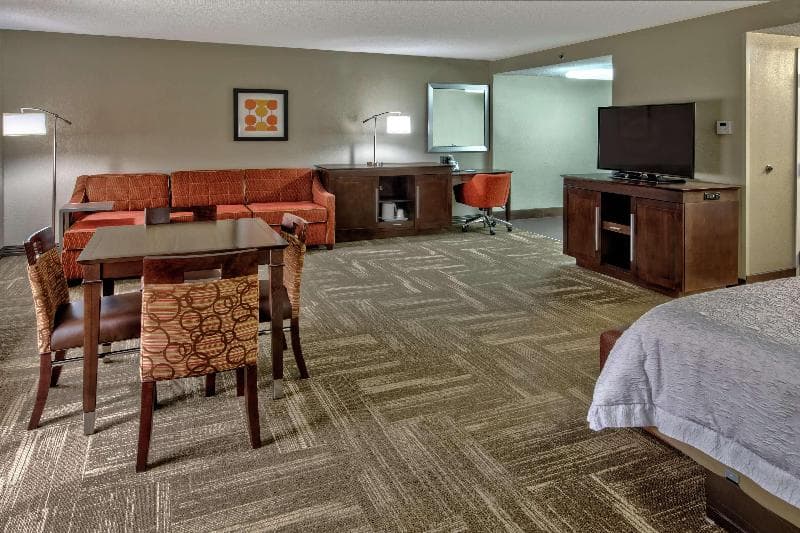 Hampton Inn Corinth 3