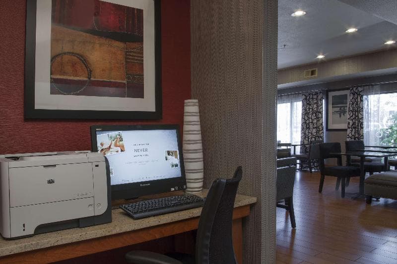 Hampton Inn Tracy photo 1