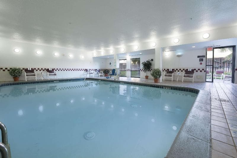 Hampton Inn Tracy 4