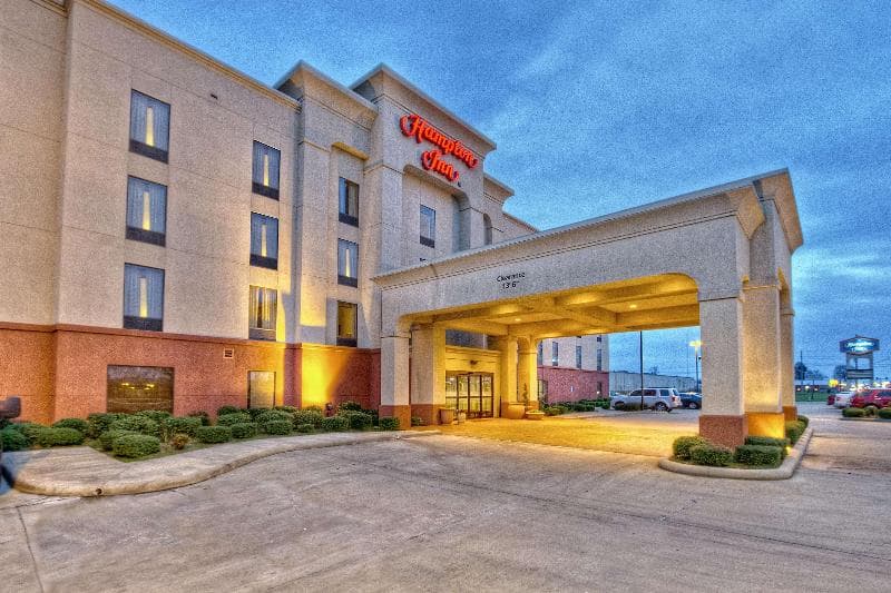 Hampton Inn Cleveland 3