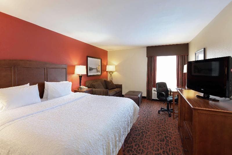 Hampton Inn Houma 4