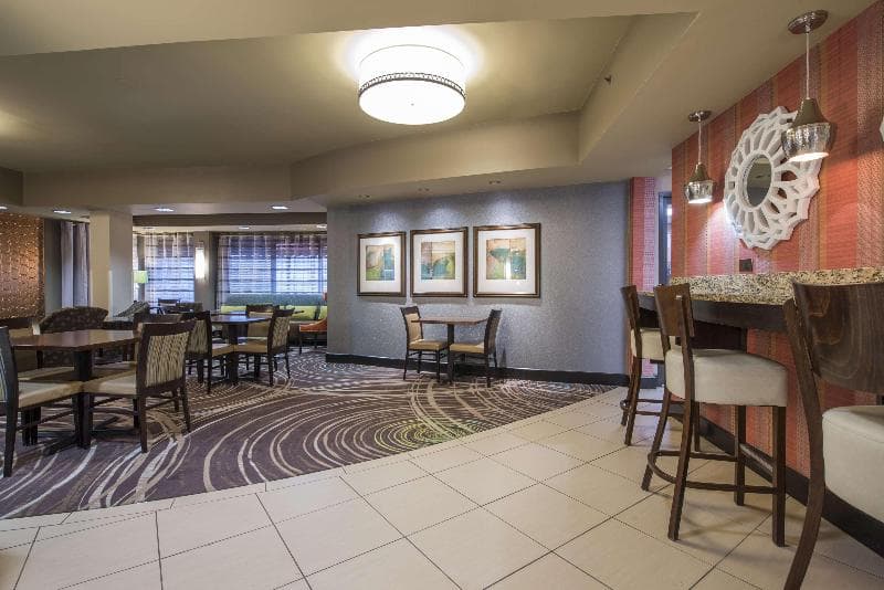 Hampton Inn Atlanta/Newnan 4