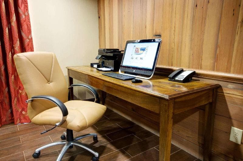 Hampton Inn & Suites Tifton photo 1
