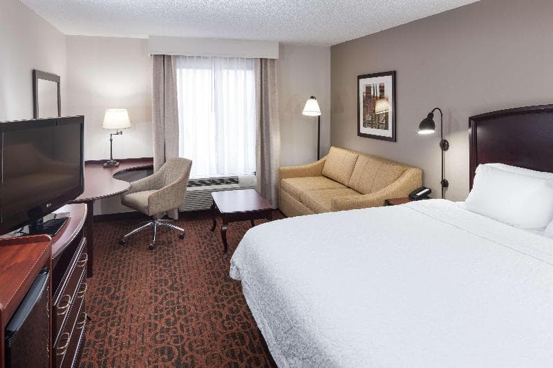 Hampton Inn & Suites Dothan 4
