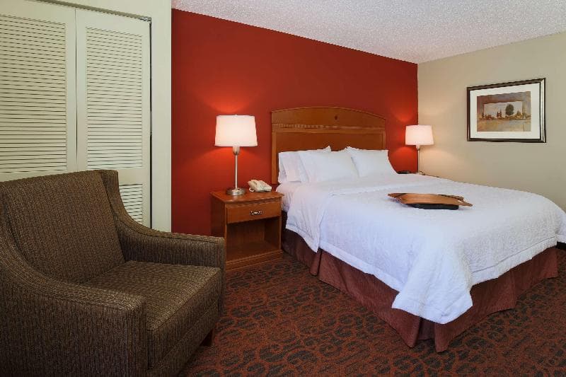 Hampton Inn St. Louis/Fairview Heights 4